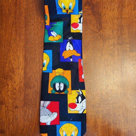 Looney Tunes Mania ~ Vintage Character Themed Necktie ~ Excellent Condition - Picture 3 of 6